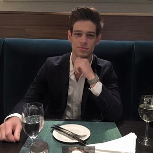 Meet your Posher, Justin